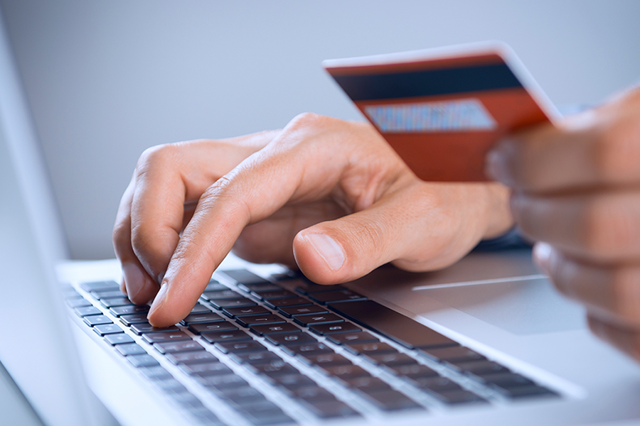 using a credit card for online shopping