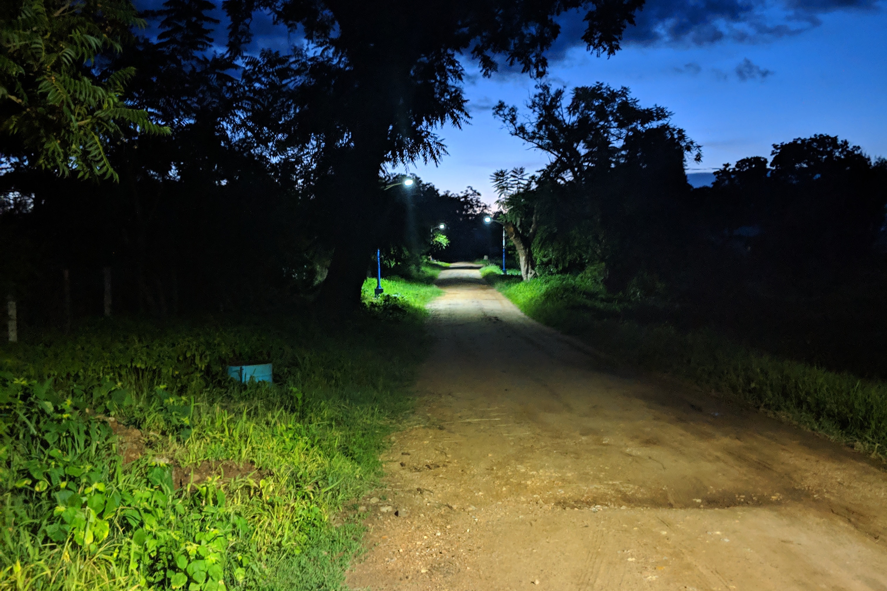 lighted-dirt-road-900x600-min.jpg